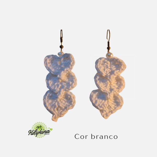 Brinco de Crochê 3 corações - Branco