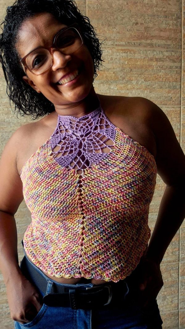 Blusa Frente Única de Crochê Abstrata - Image 4