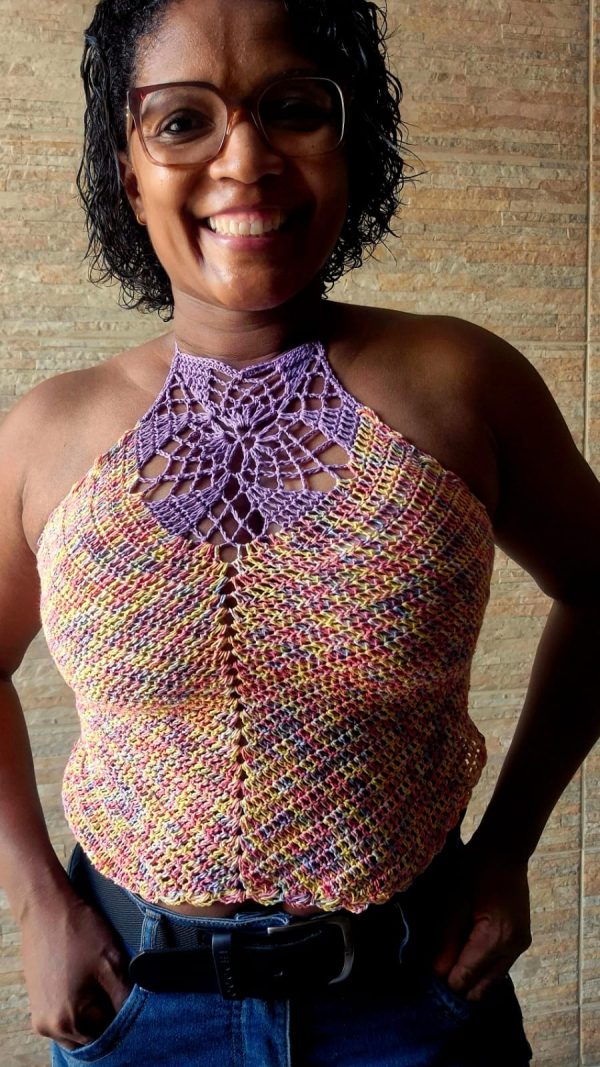 Blusa Frente Única de Crochê Abstrata - Image 8