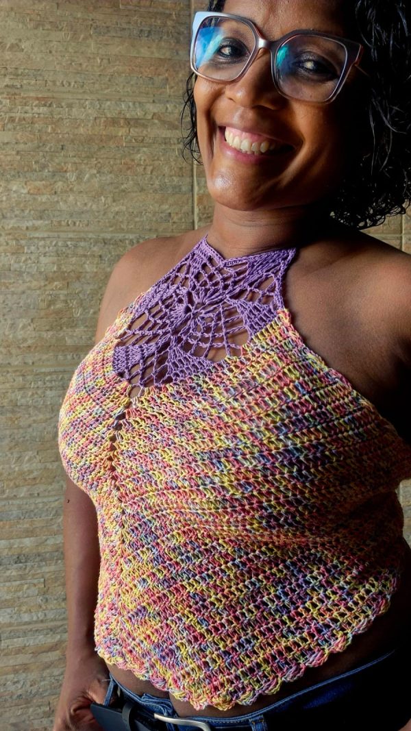 Blusa Frente Única de Crochê Abstrata - Image 6
